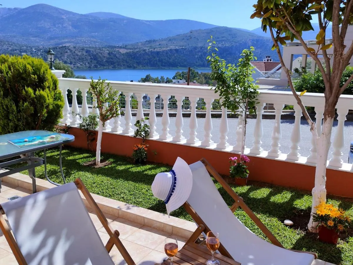 Blue Lagoon Luxury Apartment B2 アルゴストリオン ギリシャ