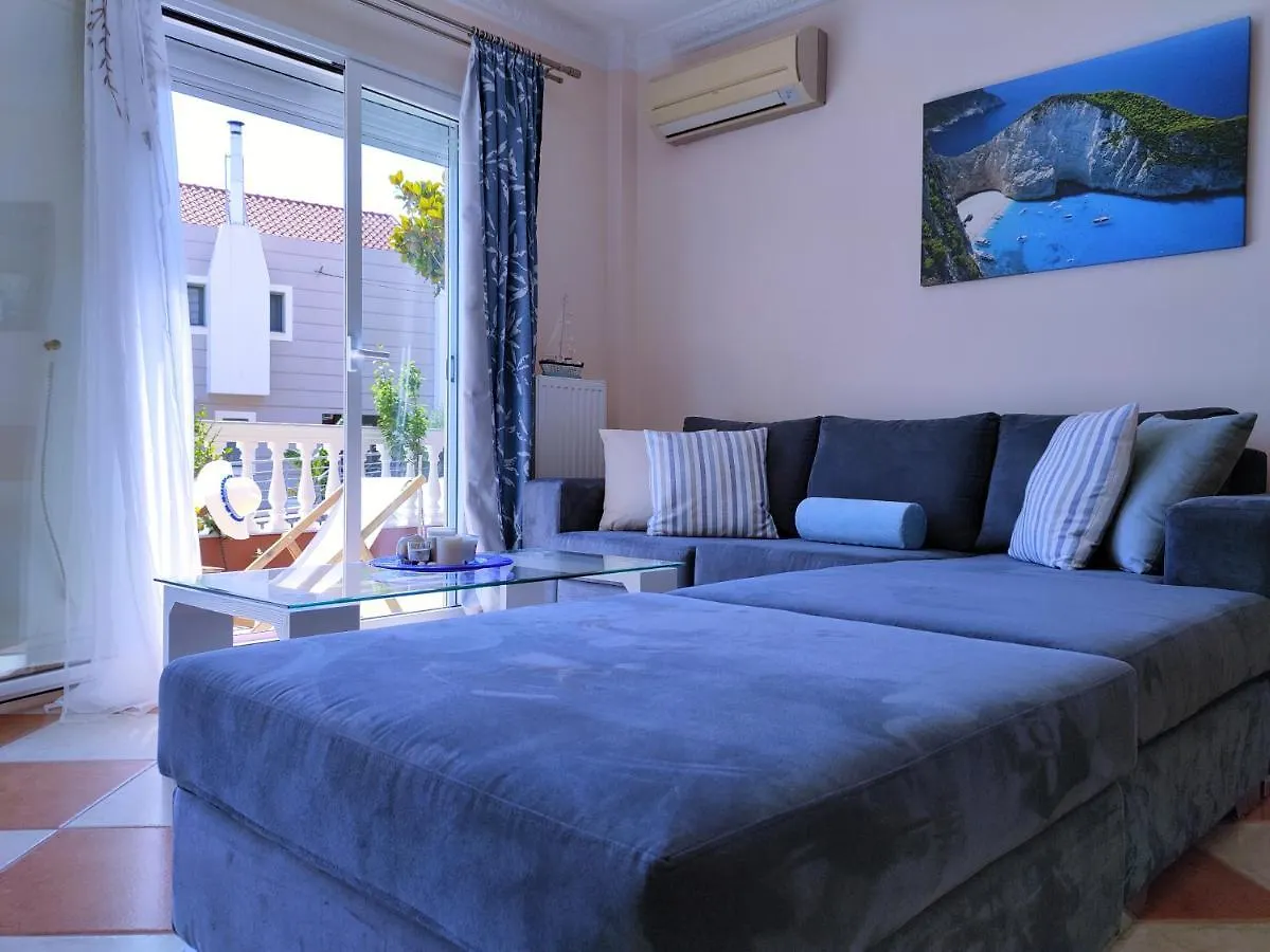 Blue Lagoon Luxury Apartment B2 アルゴストリオン